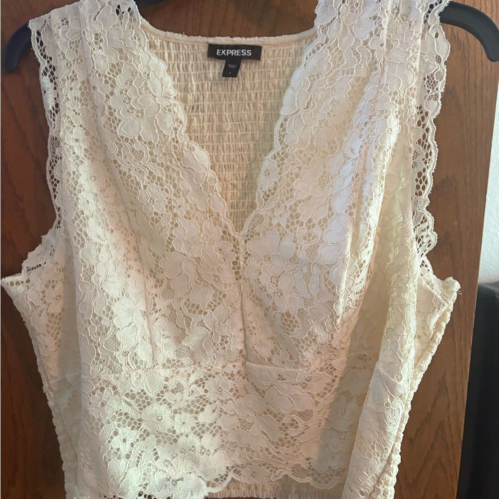 Express Cream Fitted Crop Tank Top